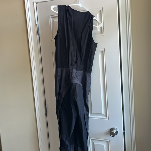 Women’s Mountain Hardwear Bibs - Picture 6 of 10